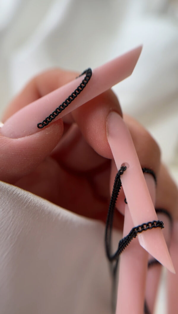nail-artist